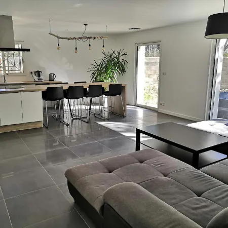Сasa de vacaciones Maison Avec Vue Nimes-est *