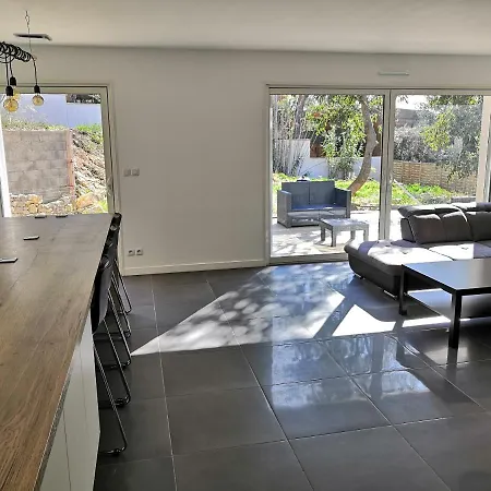 Maison Avec Vue Nimes-est