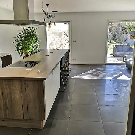 Сasa de vacaciones Maison Avec Vue Nimes-est